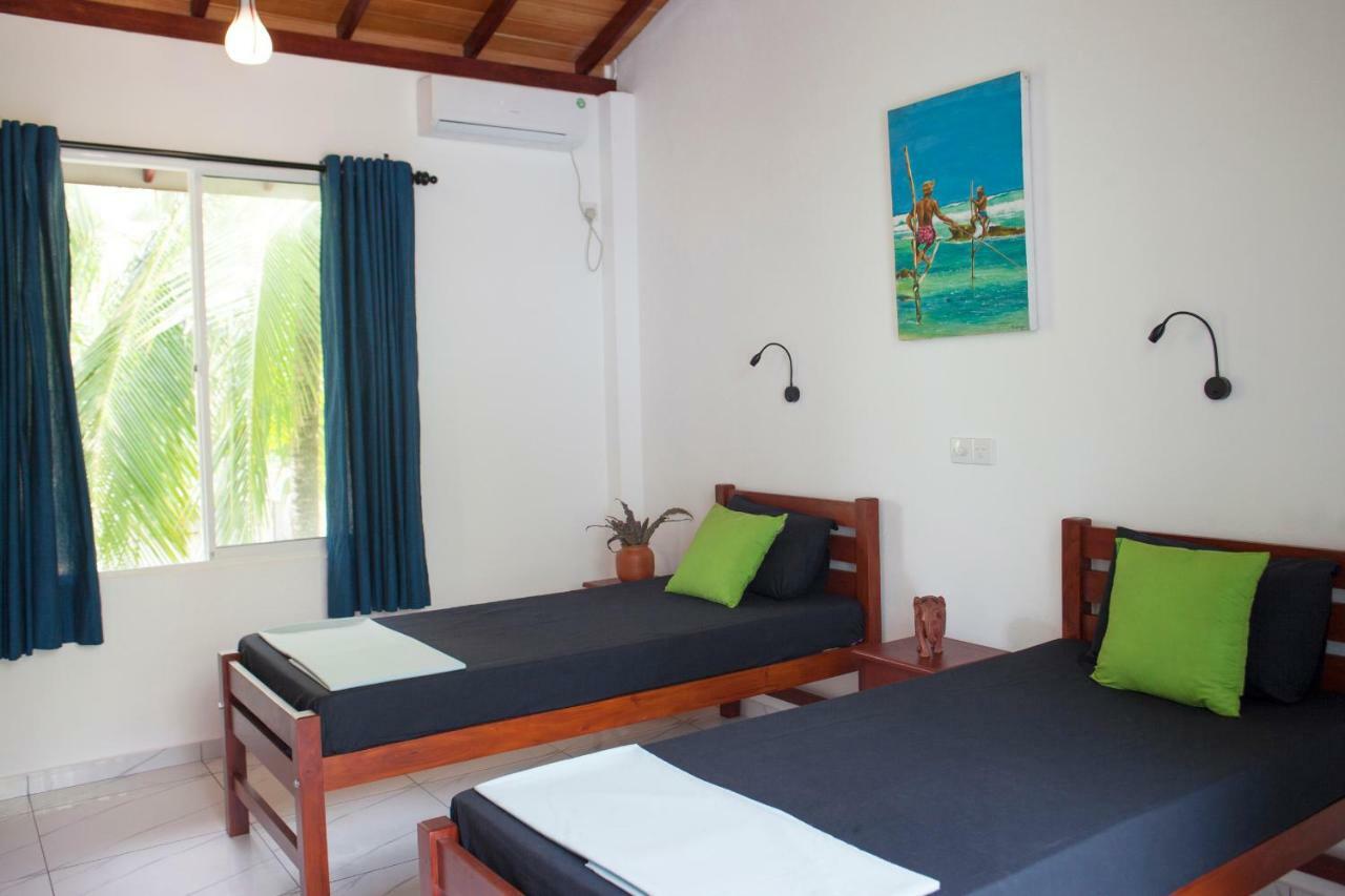 Alvas House Hotel Hikkaduwa Buitenkant foto